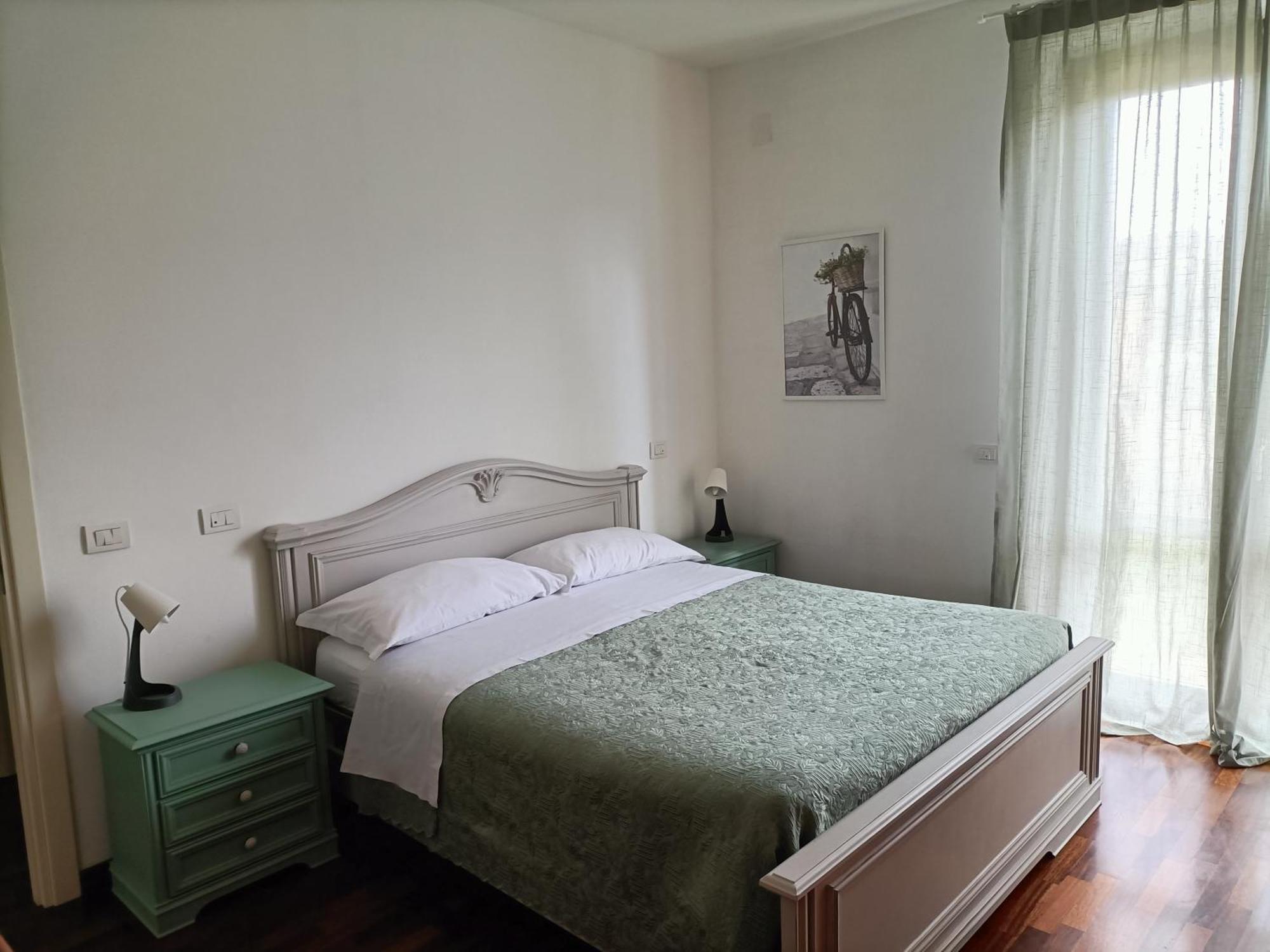 Casa Emilia - Appartamento Per Vacanze - Foligno Exterior foto